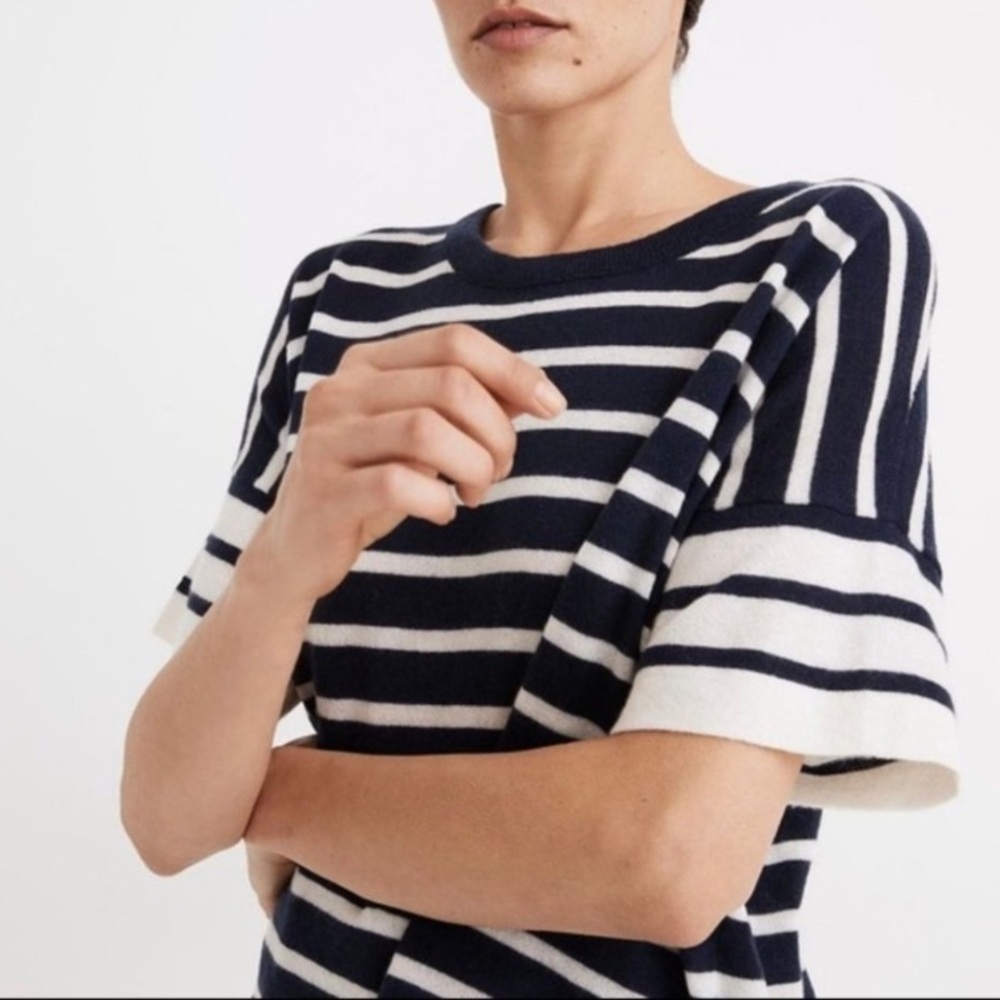 Madewell short sleeved cashmere tee size L